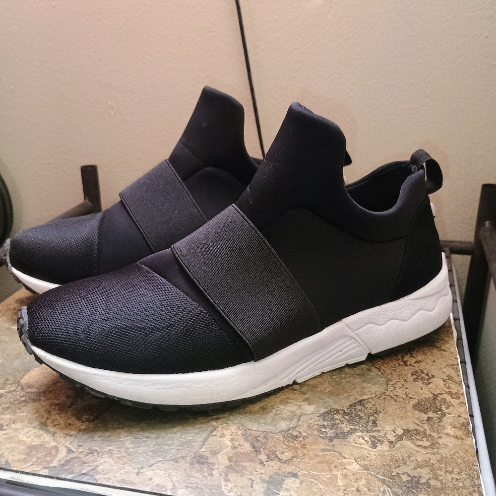 Steve Madden Hueber Shoes